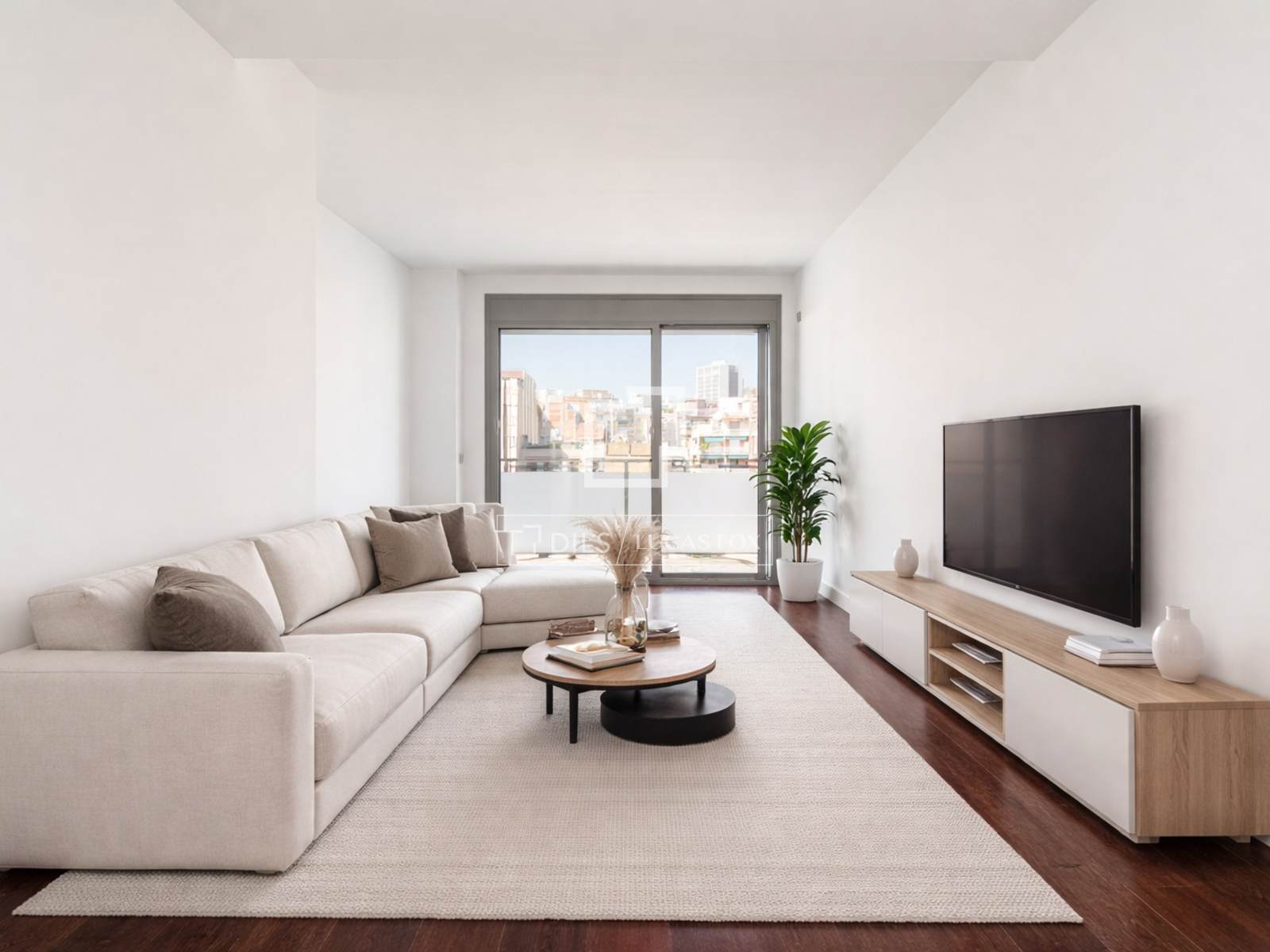 Piso en excelentes condiciones de 2 dormitorios con 9m² terraza en venta en Eixample Izquierdo