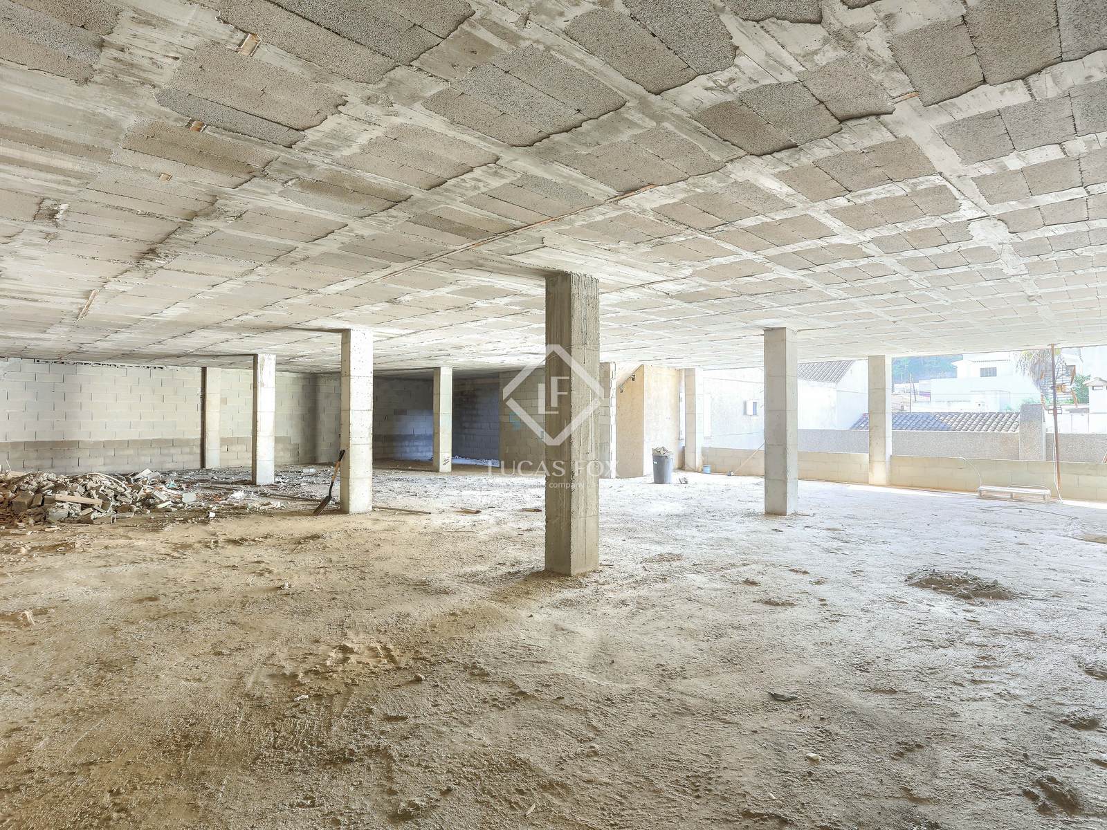  Building in Col.legi