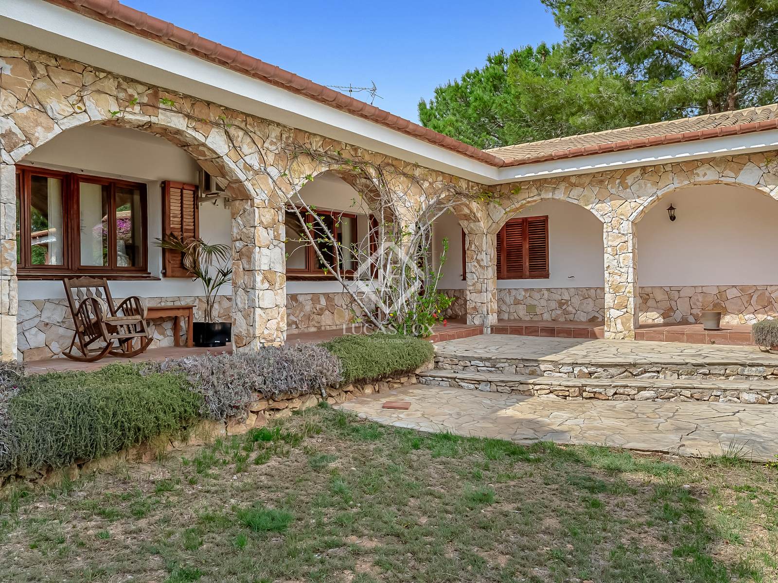 Masia for sale