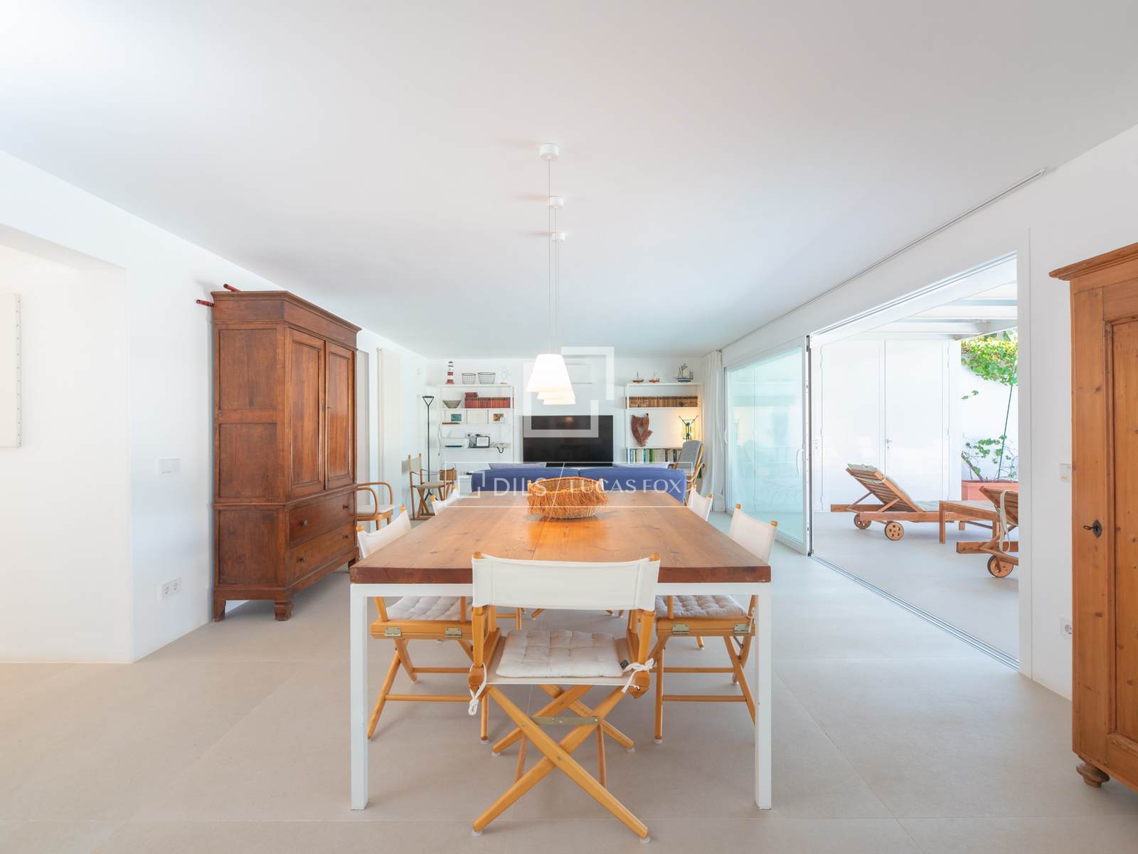 4 Bedrooms House / Villa in CALLE PARIS