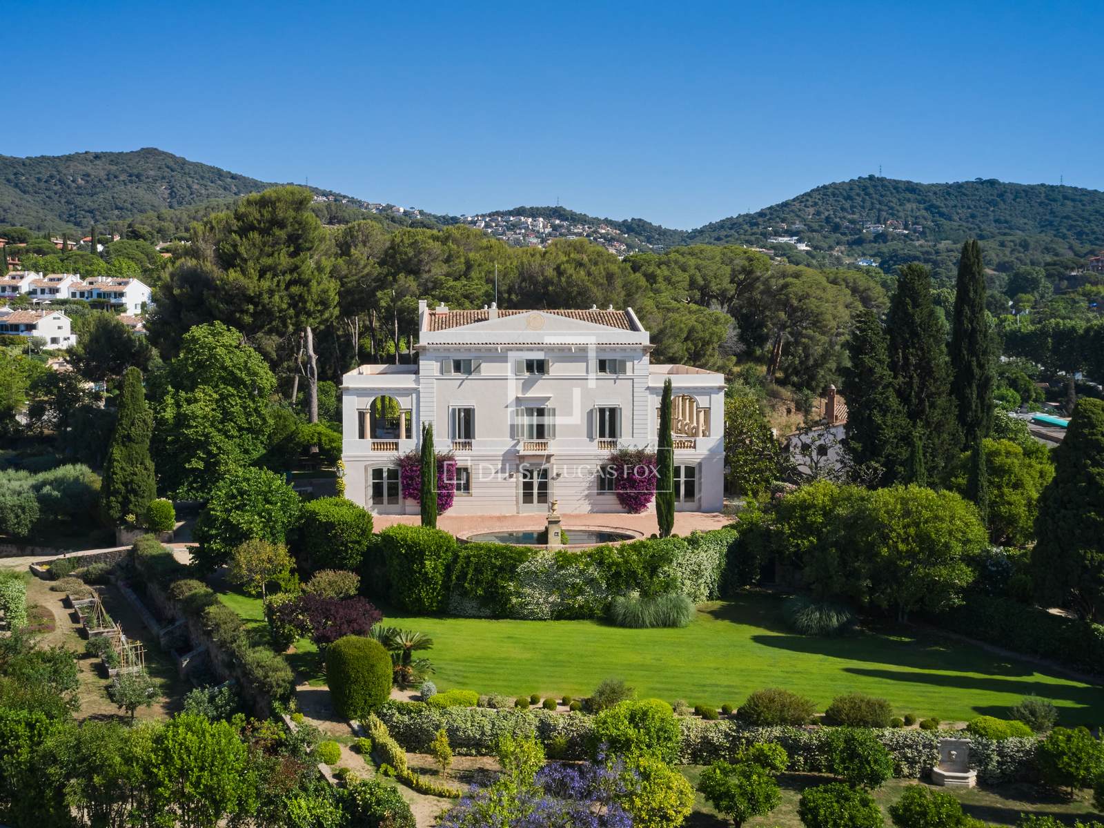 House / Villa for sale