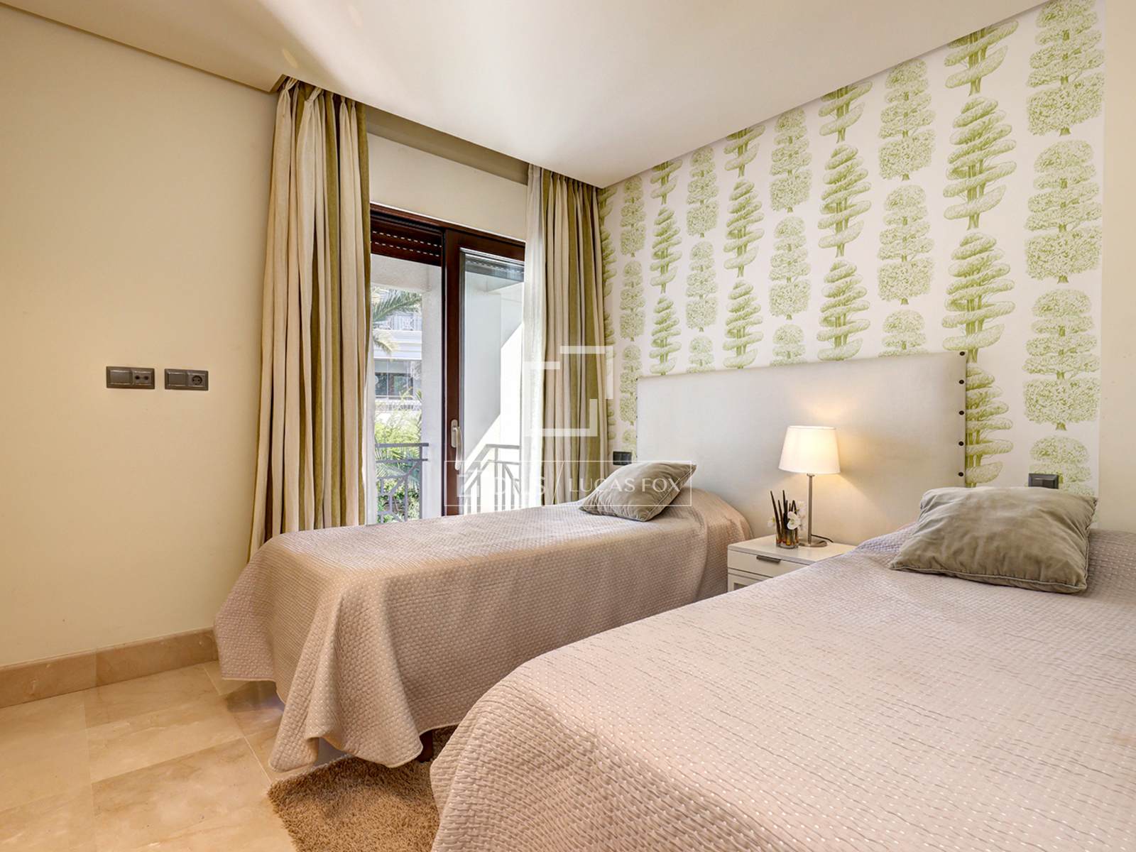 2 Bedrooms Apartment in Av. del Carmen