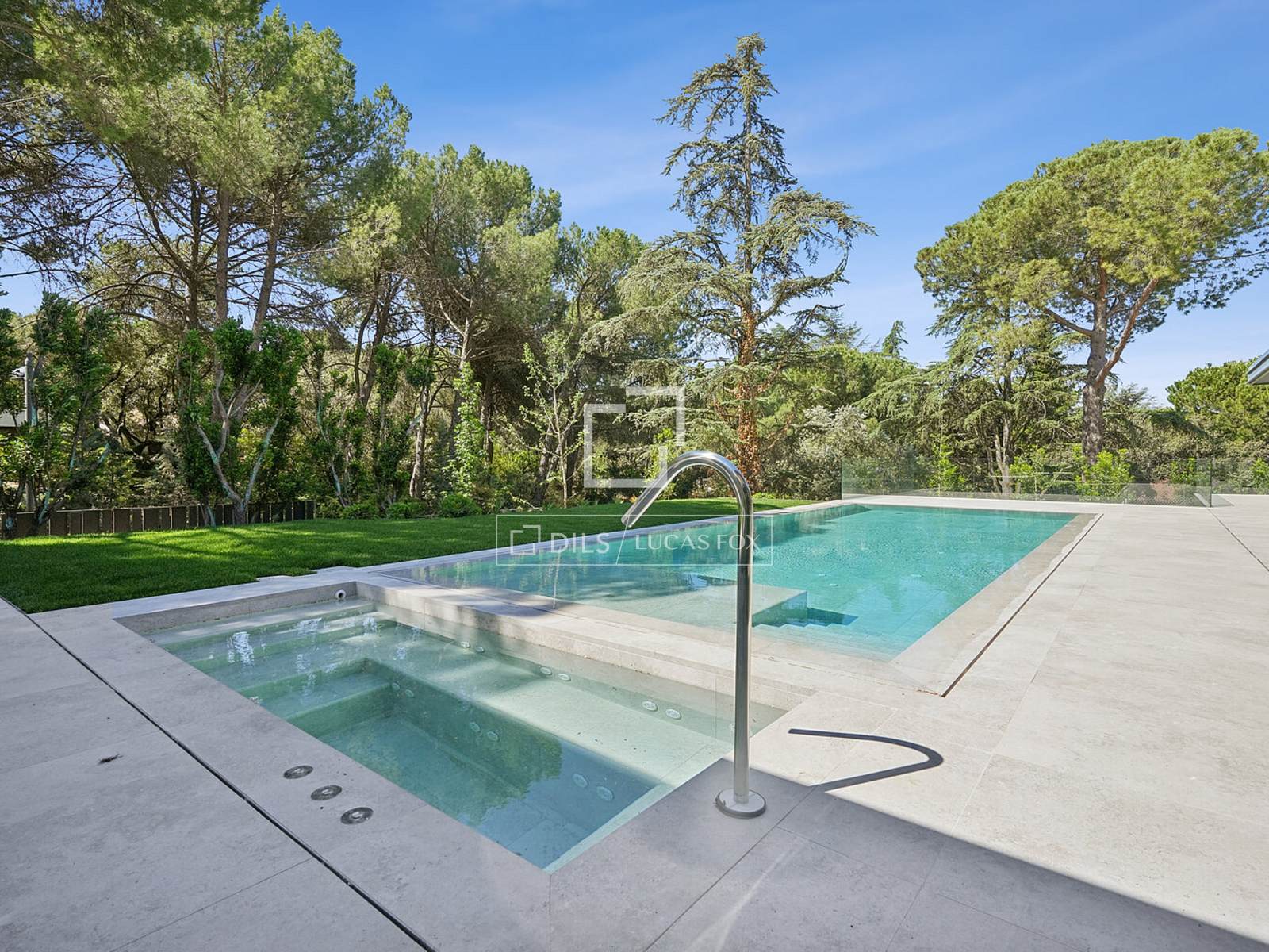 House / Villa for sale
