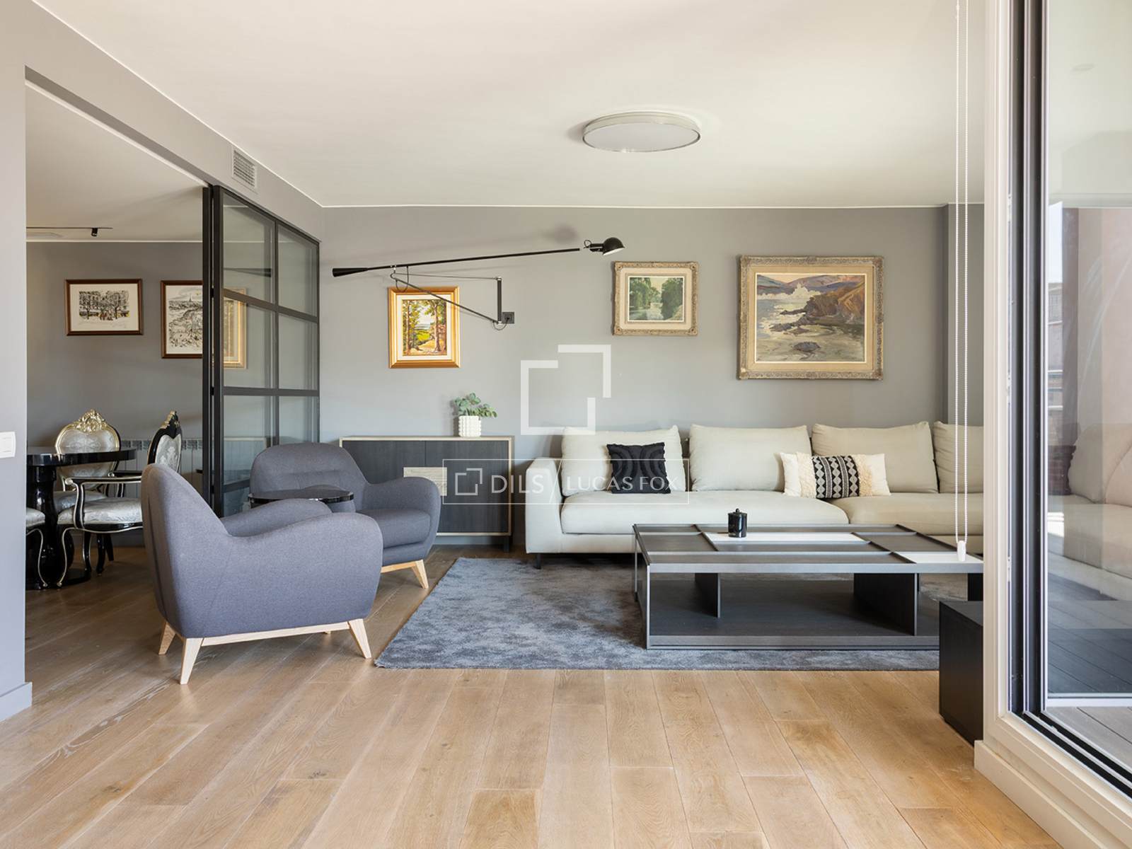 4 Bedrooms Apartment in Raset