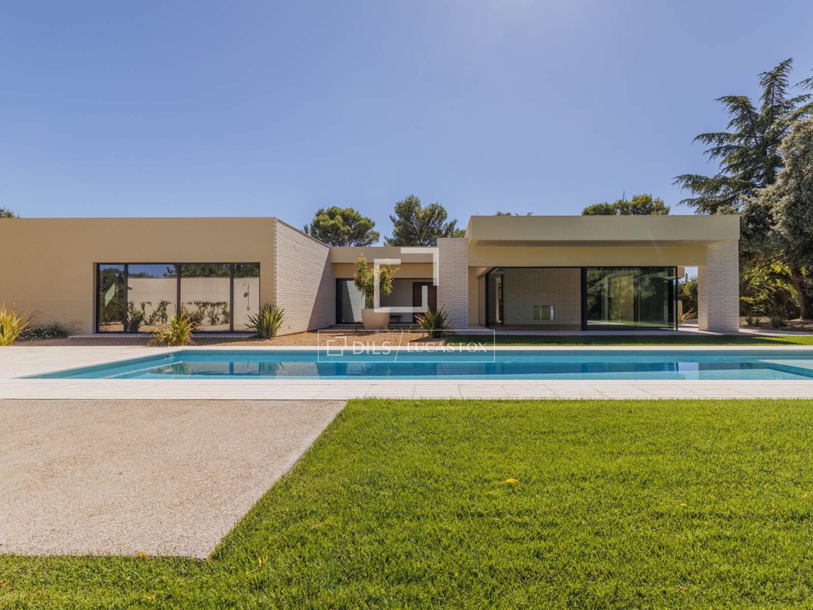 House / Villa for sale