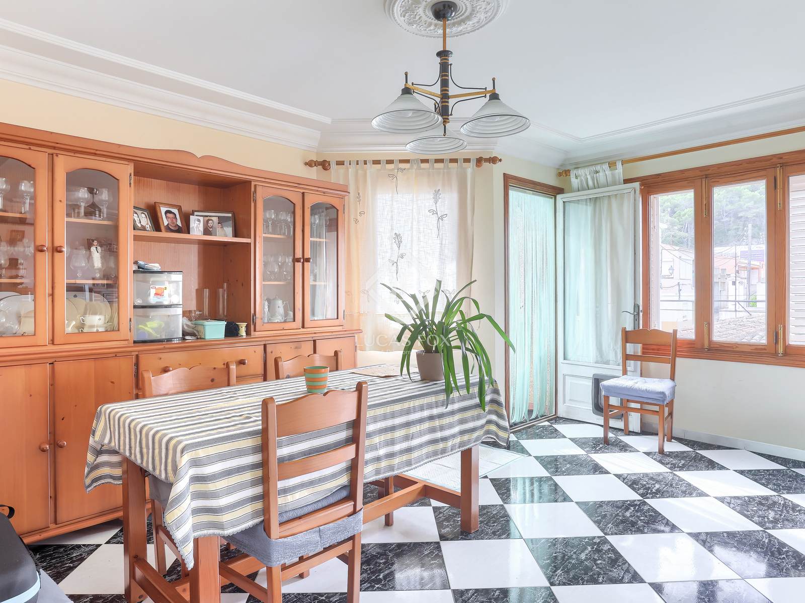  Building in Col.legi