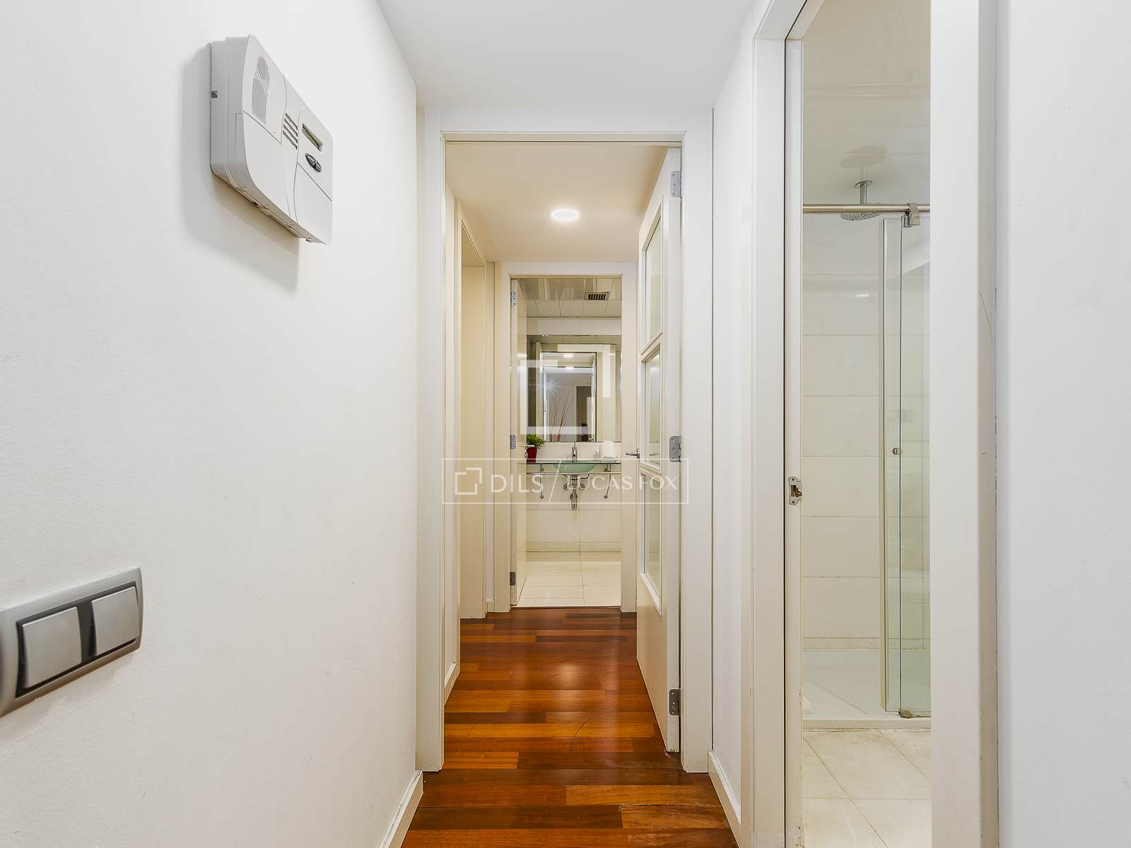 4 Bedrooms Apartment in Ronda Sant Pere