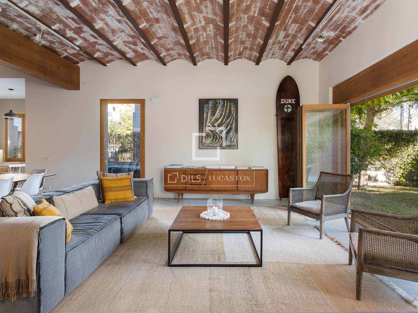 4 Bedrooms House / Villa in Circumval·lació