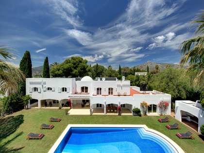 Casa / vil·la de 573m² en venda a Nueva Andalucía