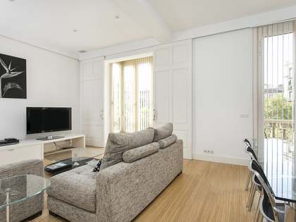 Appartement van 160m&sup2; te huur met 8m&sup2; terras in Eixample Rechts