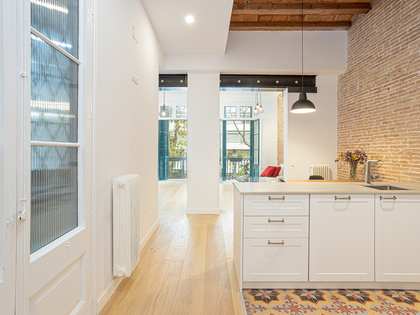 86m² apartment for rent in Sant Antoni, Barcelona
