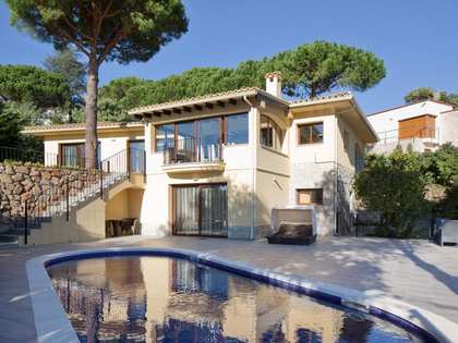 Huis / villa van 278m² te koop in Lloret de Mar / Tossa de Mar