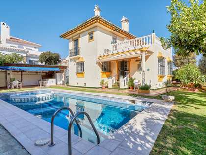 Дом / вилла 285m² на продажу в Axarquia, Малага
