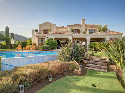 516m² house / villa with 100m² terrace for sale in Benahavís