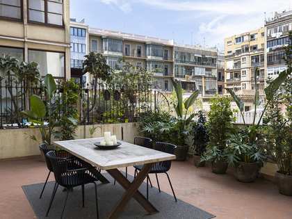 170m² apartment with 58m² terrace for sale in Eixample Right