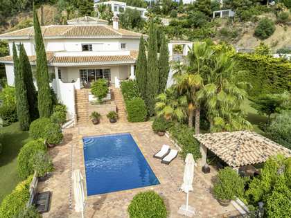 Casa / villa de 555m² con 106m² terraza en venta en Benahavís