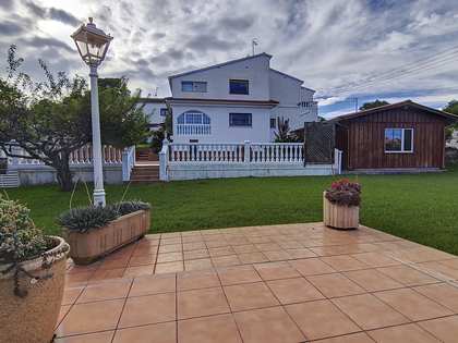 Casa / vil·la de 269m² en venda a Cunit, Costa Daurada