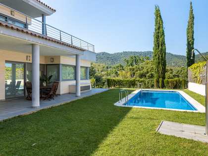 519m² house / villa for sale in Cabrils, Barcelona