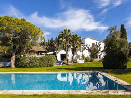 Casa rural de 976m² con 20,000m² de jardín en venta en Sant Pere Ribes