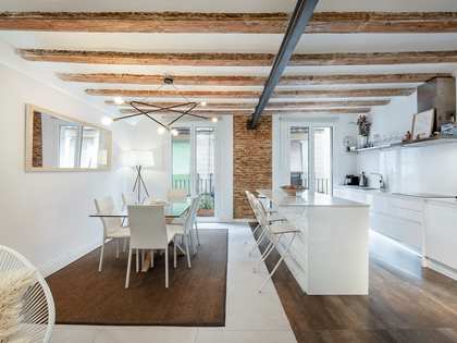 98m² apartment for sale in El Raval, Barcelona