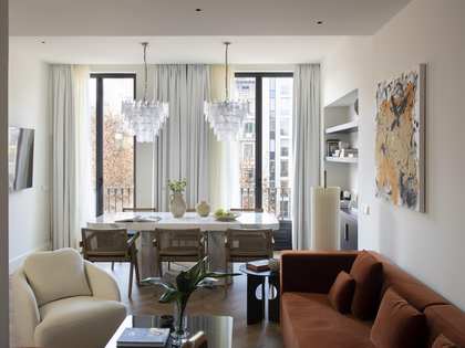 Apartmento de 105m² em aluguer em Eixample Right, Barcelona