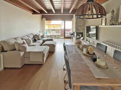 Дом / вилла 213m² на продажу в La Cerdanya, Испания