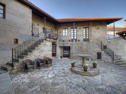 Дом / вилла 775m² на продажу в Ourense, Галисия