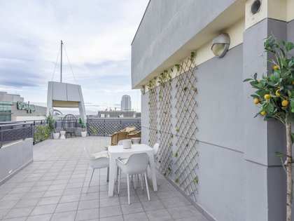 224m² penthouse with 75m² terrace for sale in Ciudad de las Ciencias
