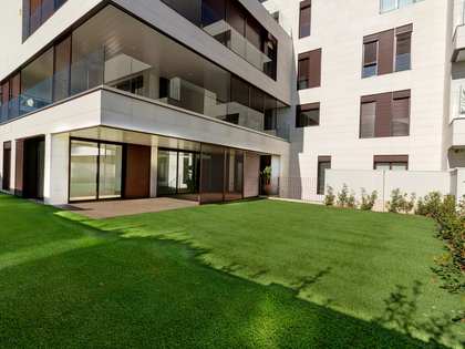 Квартира 248m², 267m² Сад на продажу в Urb. de Llevant