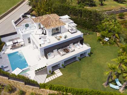 516m² house / villa with 360m² terrace for prime sale in Nueva Andalucía