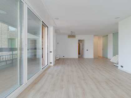 220m² apartment with 19m² terrace for sale in Turó Park