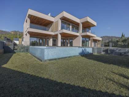 Дом / вилла 840m² на продажу в Los Monasterios, Валенсия