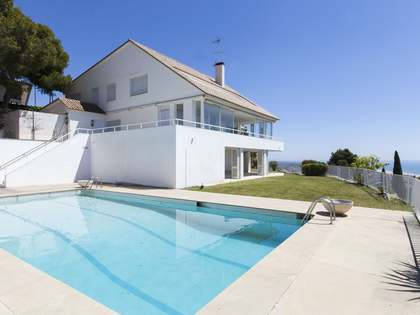 6-bedroom villa for rent in Bellamar, Castelldefels