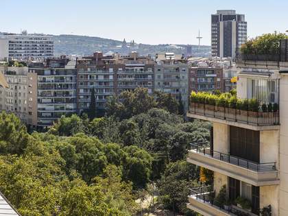 320m&sup2; Penthouse with 100m&sup2; terrace for sale in Tur&oacute; Park