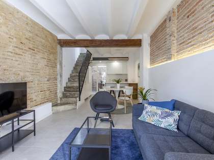 114m&sup2; House / Villa with 16m&sup2; terrace for sale in Playa de la Malvarrosa