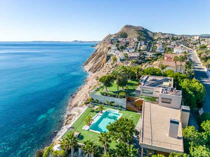 Villa van 578m² te koop in El Campello, Alicante