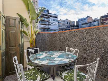 86m² apartment with 8m² terrace for sale in Eixample Right