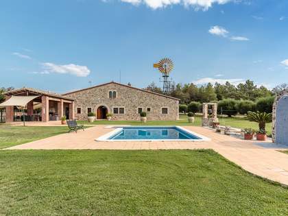 670m² reitanwesen zum Verkauf in La Selva, Girona
