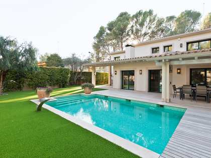 Дом / вилла 450m² аренда в Montemar, Барселона