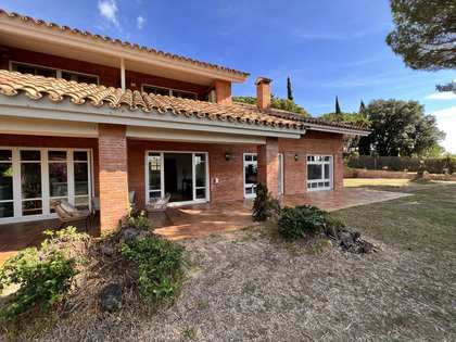 Casa / villa de 679m² con 1,818m² de jardín en venta en Sant Andreu de Llavaneres