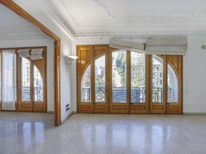 Piso de 249m² con 37m² terraza en venta en Sant Francesc