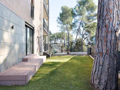289m² apartment with 121m² garden for sale in Sant Cugat