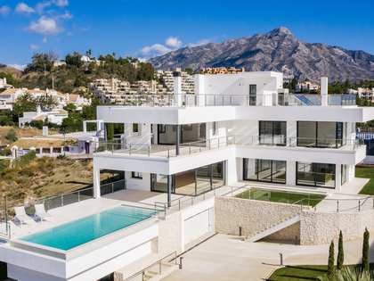 523m² hus/villa till salu i Nueva Andalucia, Costa del Sol