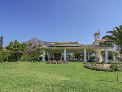 Huis / villa van 978m² te koop in Nagüeles, Costa del Sol