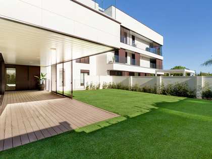 Appartamento di 248m² con giardino di 267m² in vendita a Urb. de Llevant