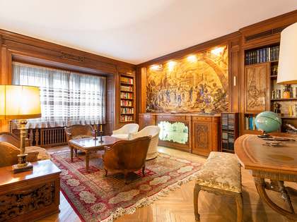 Pis de 511m&sup2; en venda a Tur&oacute; Park, Barcelona