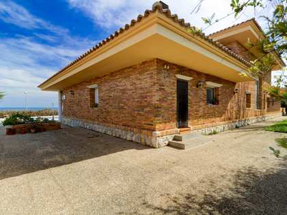 537m² house / villa for sale in Urb. de Llevant, Tarragona