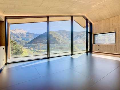 Maison / villa de 687m² a louer à La Massana, Andorre