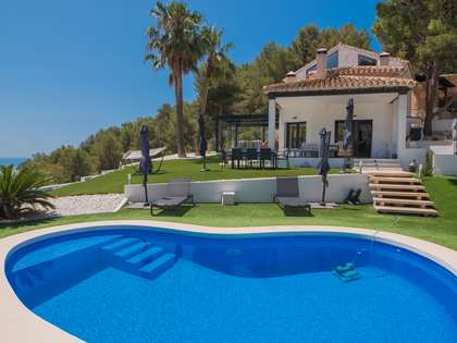 Maison / villa de 395m² a vendre à Pinares de San Antón - El Candado