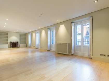 270m² apartment for sale in Recoletos, Madrid